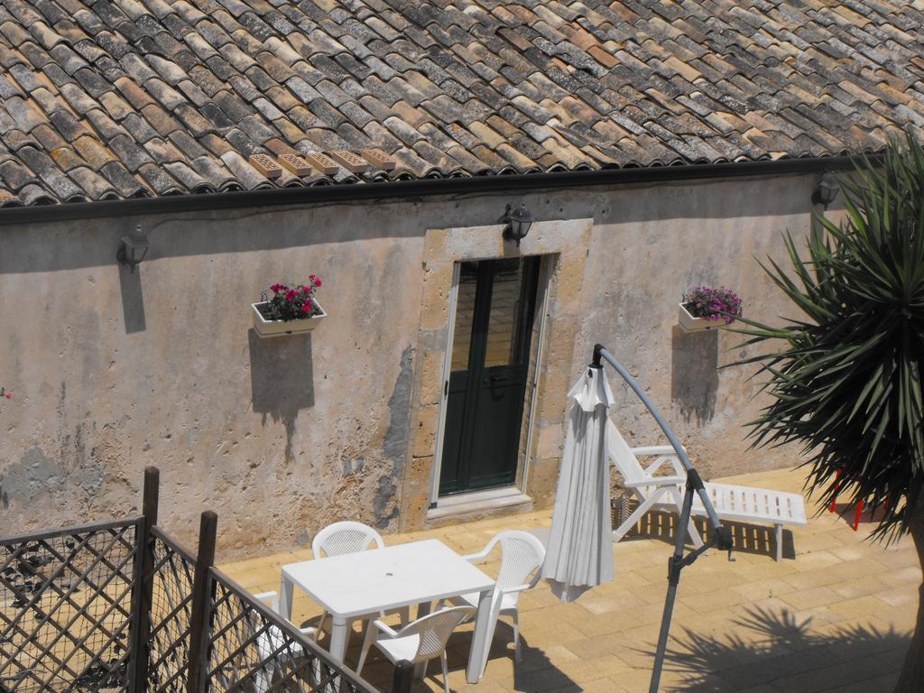 Agriturismoeloropizzuta Lido di Noto Номер фото
