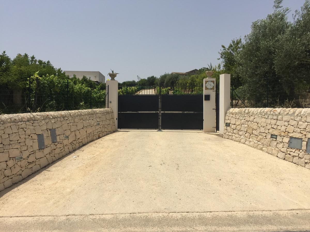 Agriturismoeloropizzuta Lido di Noto Экстерьер фото